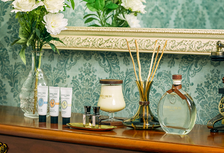 Turn Summer into Scent